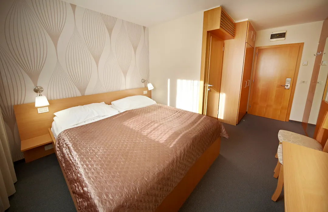 Hotel Vita - Terme Dobrna-1